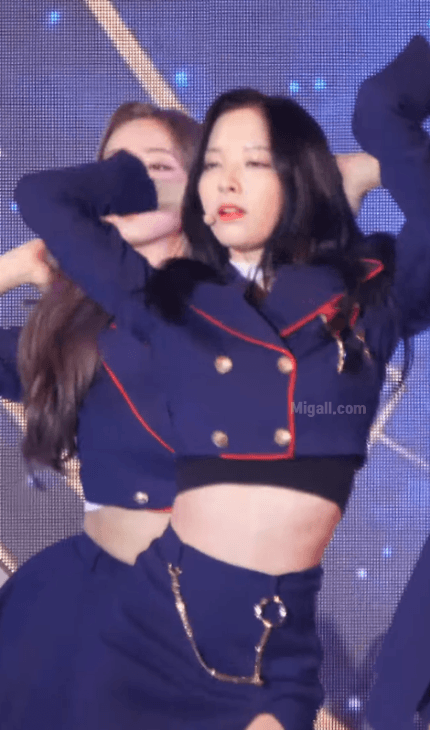 우주소녀 보나 파란색 제복