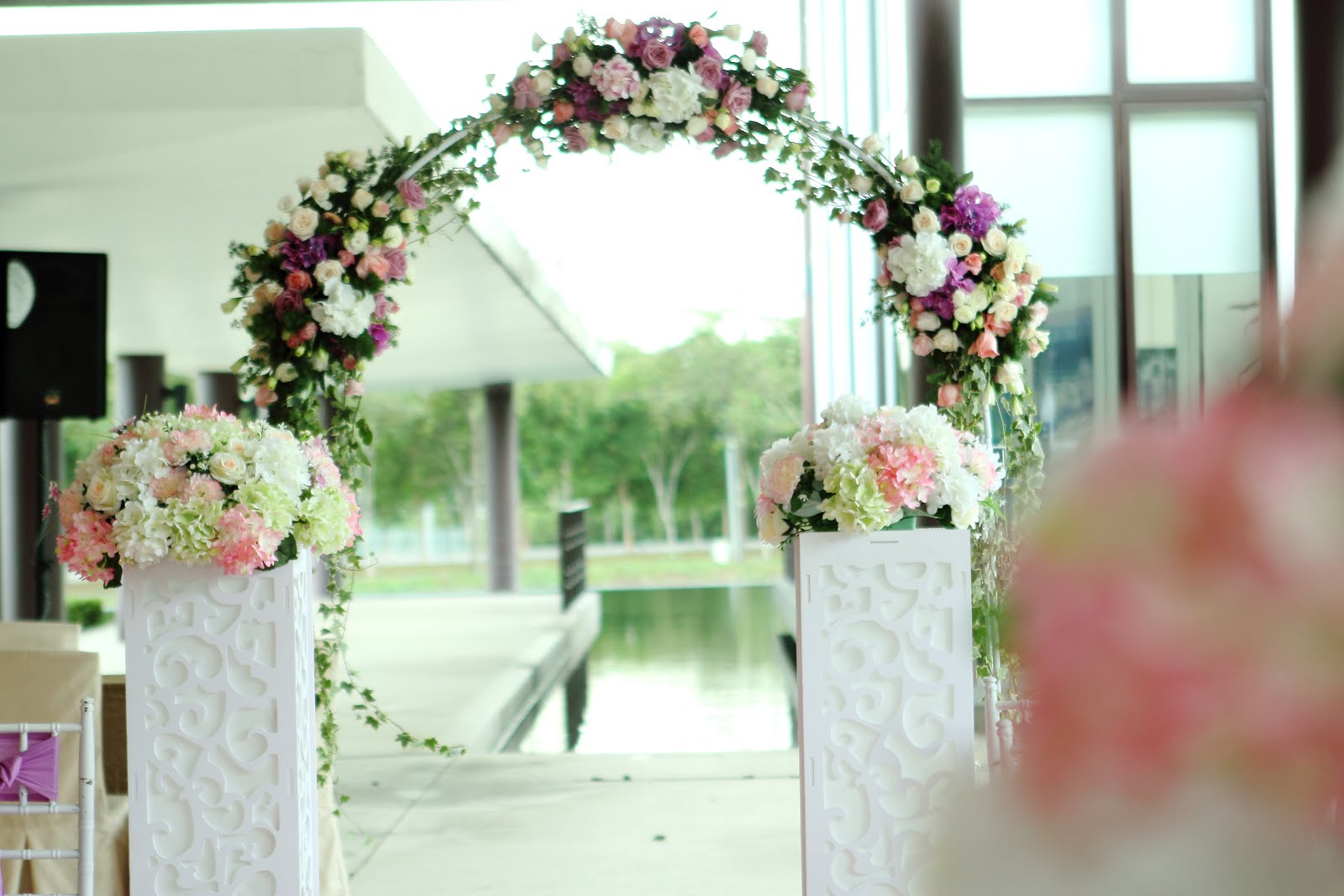 Garden Wedding Flower Arrangement - Cindy's Planet