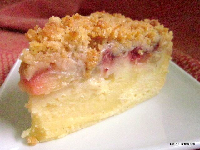 Strawberry, apple crumble cake