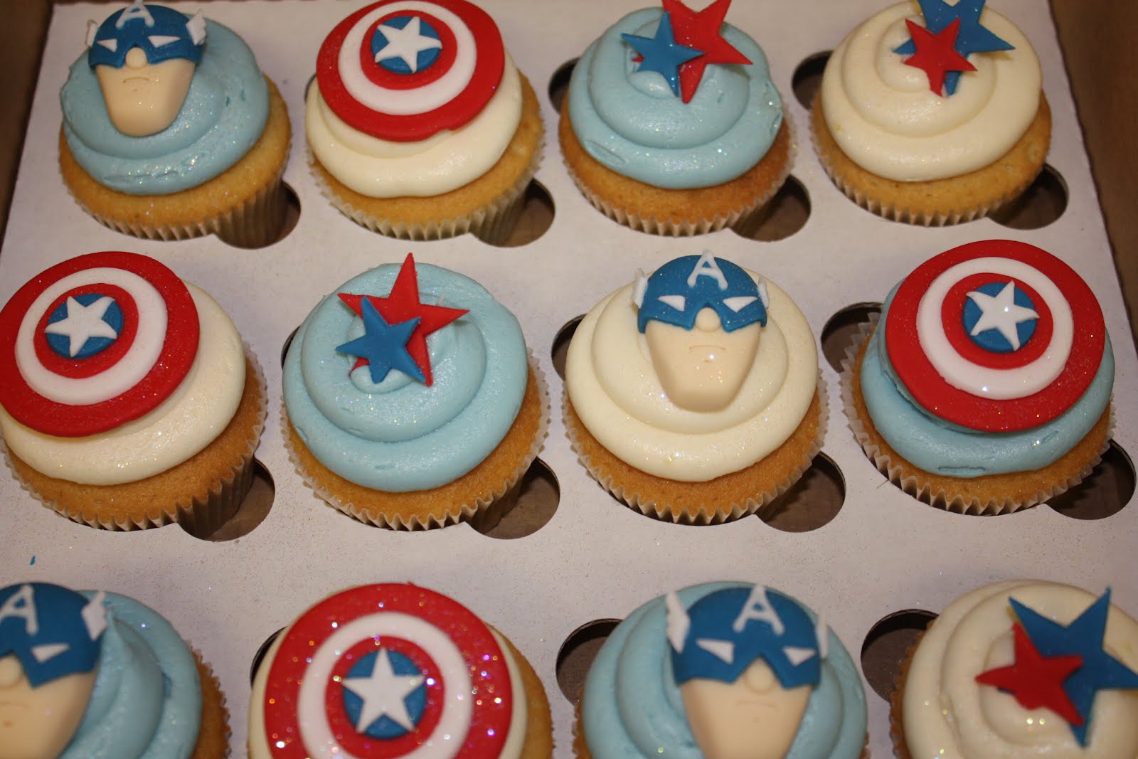 The Little House of Cupcakes Captain America cupcakes
