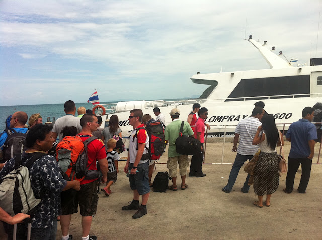 Esperando para subir al barco Esperando para subir al barco