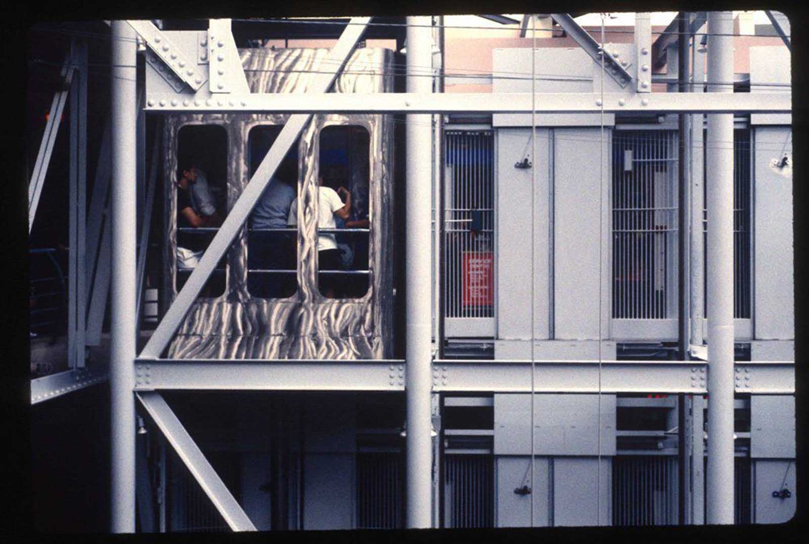 A nostalgic glance at American shopping malls of the late 1980s - 81