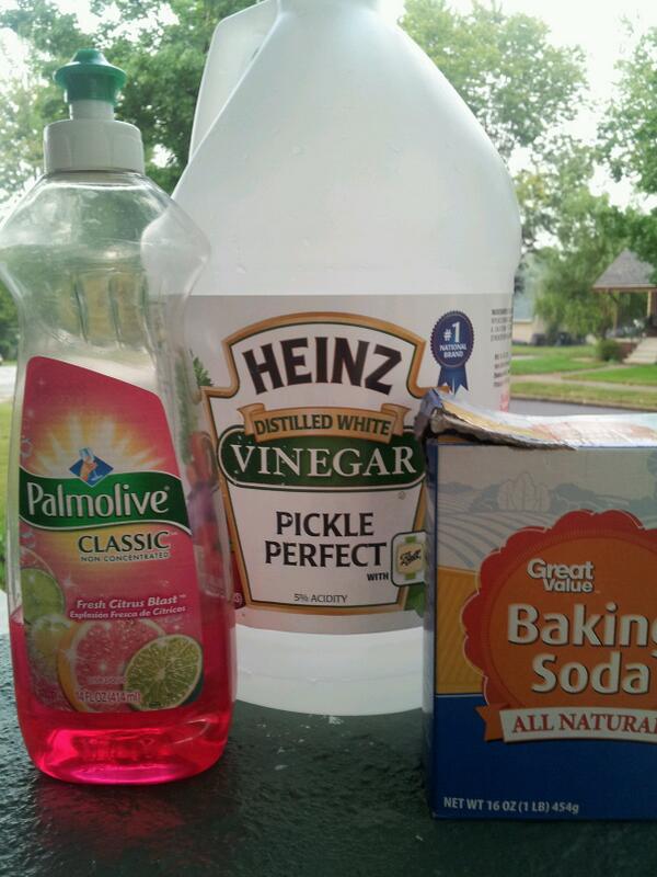 Smith and Blessings Messy Monday DIY Wall Washing Solution