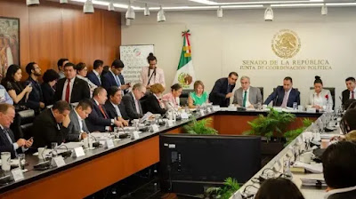 Reforma educativa es aprobada en comisiones