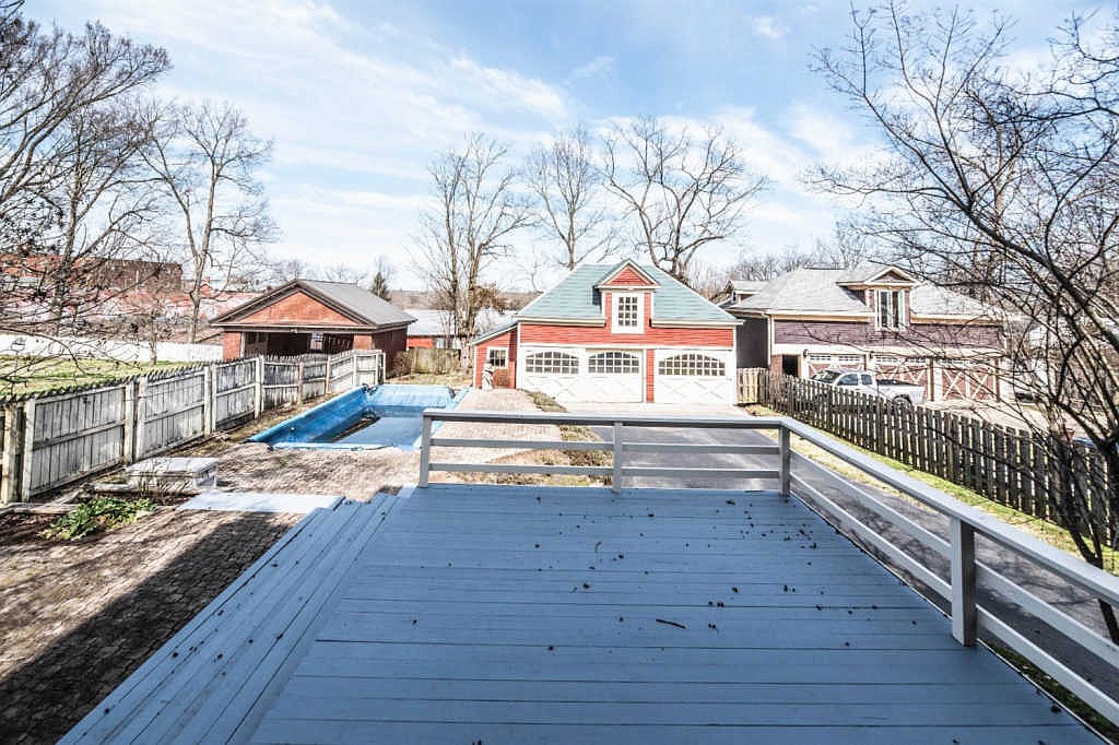 Sweet House Dreams 1895 Queen Anne Victorian in Paris, Kentucky