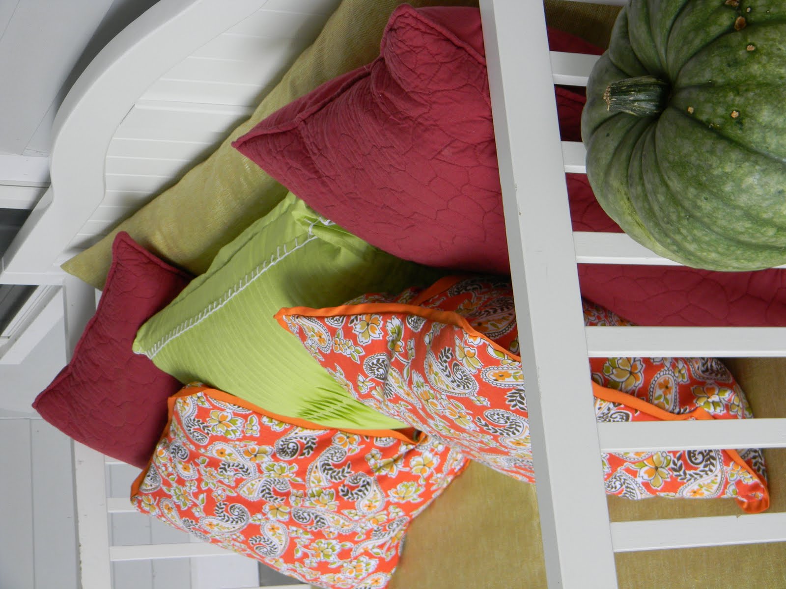 BEFORE \u0026 AFTER: Repurposed Toddler Bed Becomes a DIY Potting Bench!, image size:1600x1200