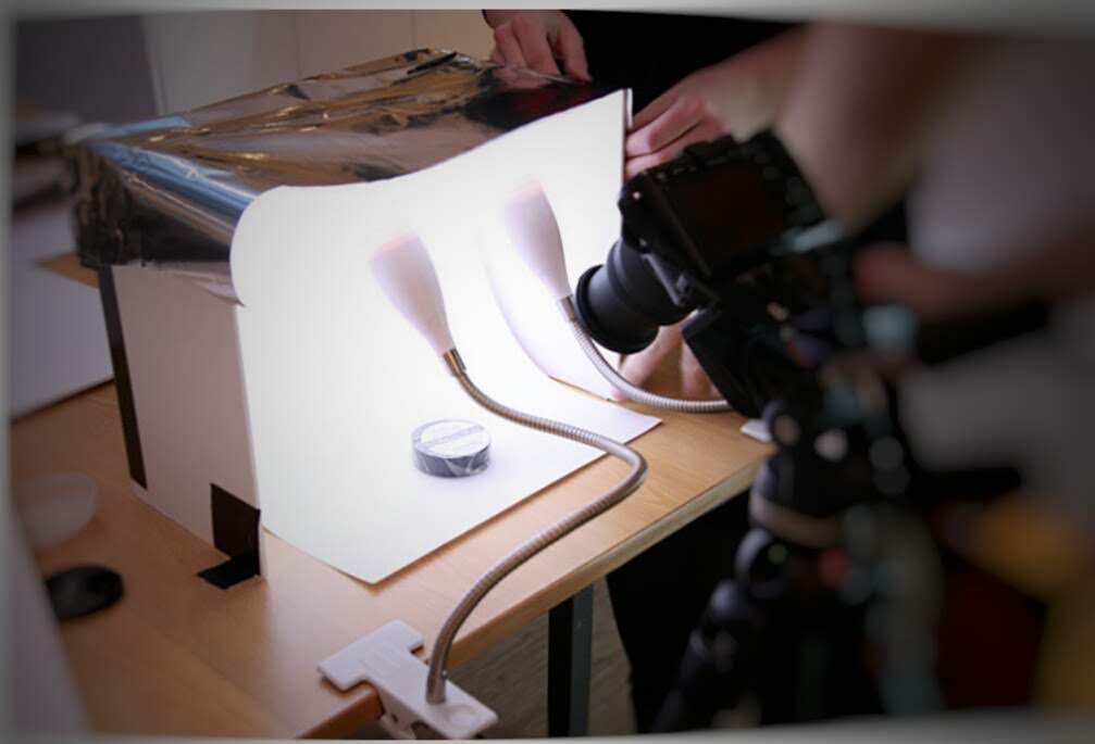 How To DIY Photography Lightbox