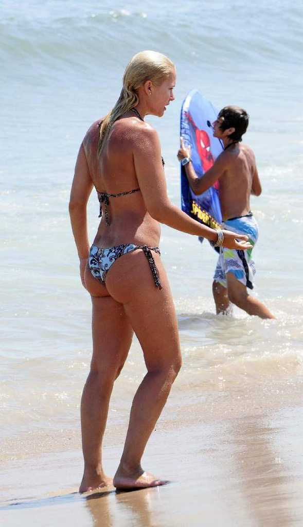 Hottest Bikini Ass 93