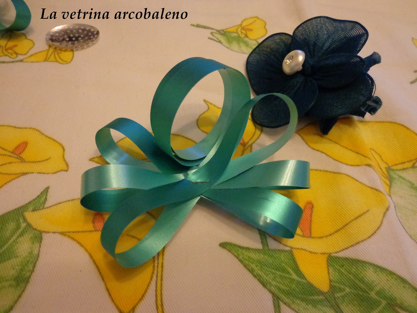 Spilla a forma di fiore di lavanda, da donna, con bouquet di strass e