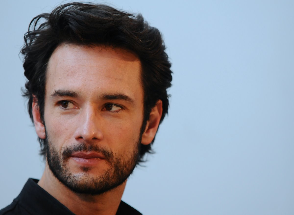 UNIVERSO DOS LEITORES Cinco filmes com Rodrigo Santoro que você
