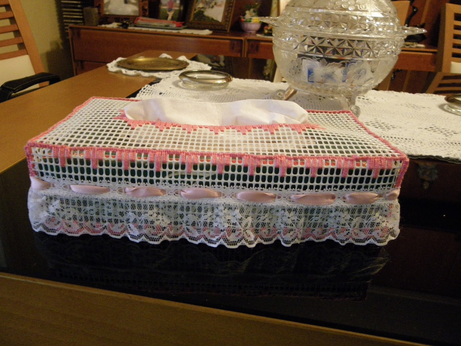 El blog de la abuela Mary: Funda para caja de pañuelos