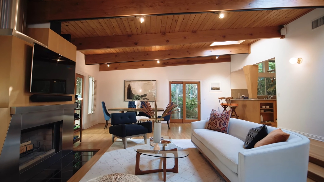 20 Interior Design Photos vs. Hollywood Hills Luxury Home Tour