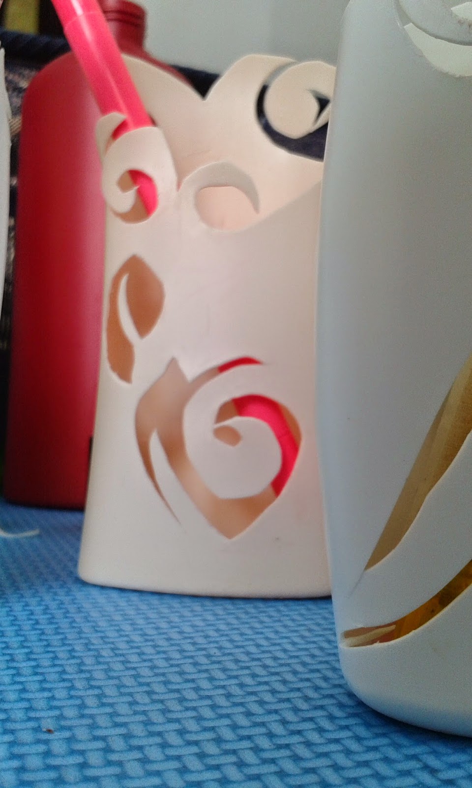 Sepatah Kata How to make pencil case from former bottle Sepatah Kata How to make pencil case from former bottle