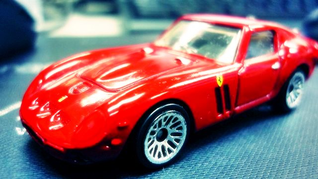 Ferrari 250 GTO - Koleksi Mattel Skala 1:64