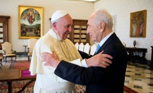 Papa Francisco y Simón Peres