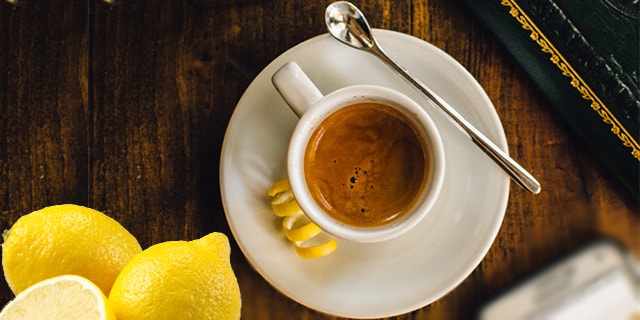 Espresso Romano Nedir, Nasıl Yapılır? KAHVEKAFE Kahve Dünyasından