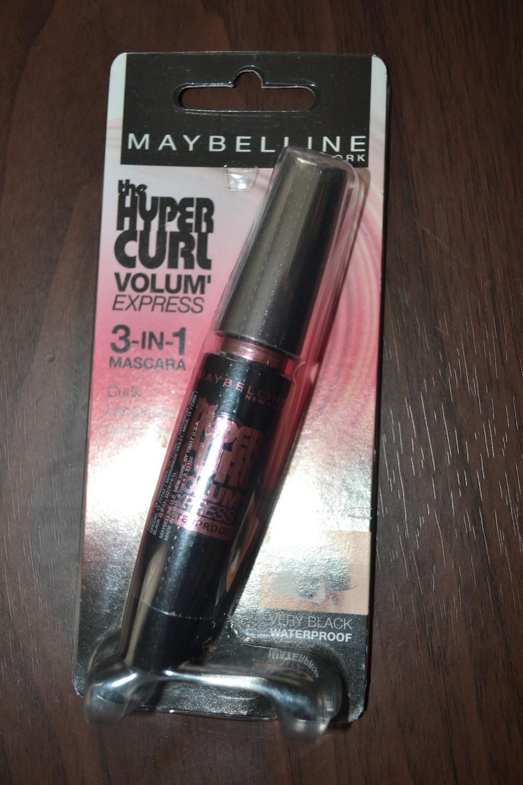 Simply Love Life Maybelline's The Hyper Curl Volum' Express Very Black