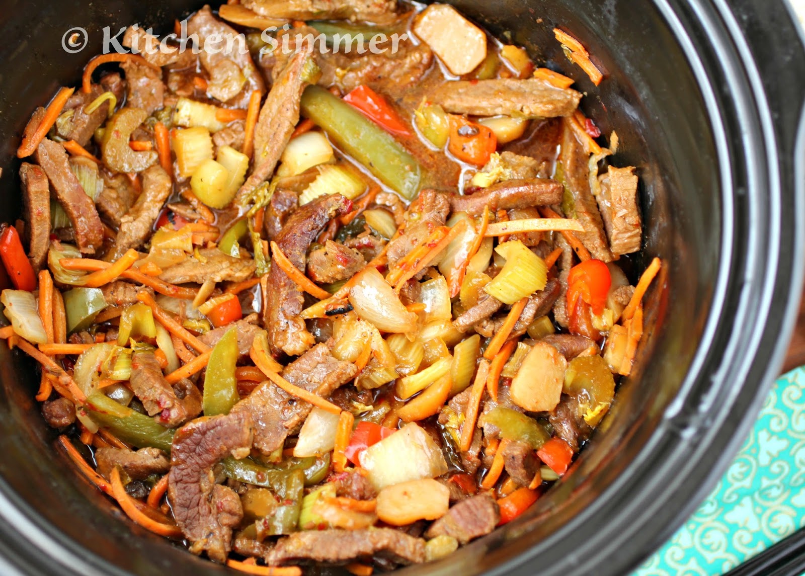 Kitchen Simmer Slow Cooker Beef and Vegetable Stir Fry