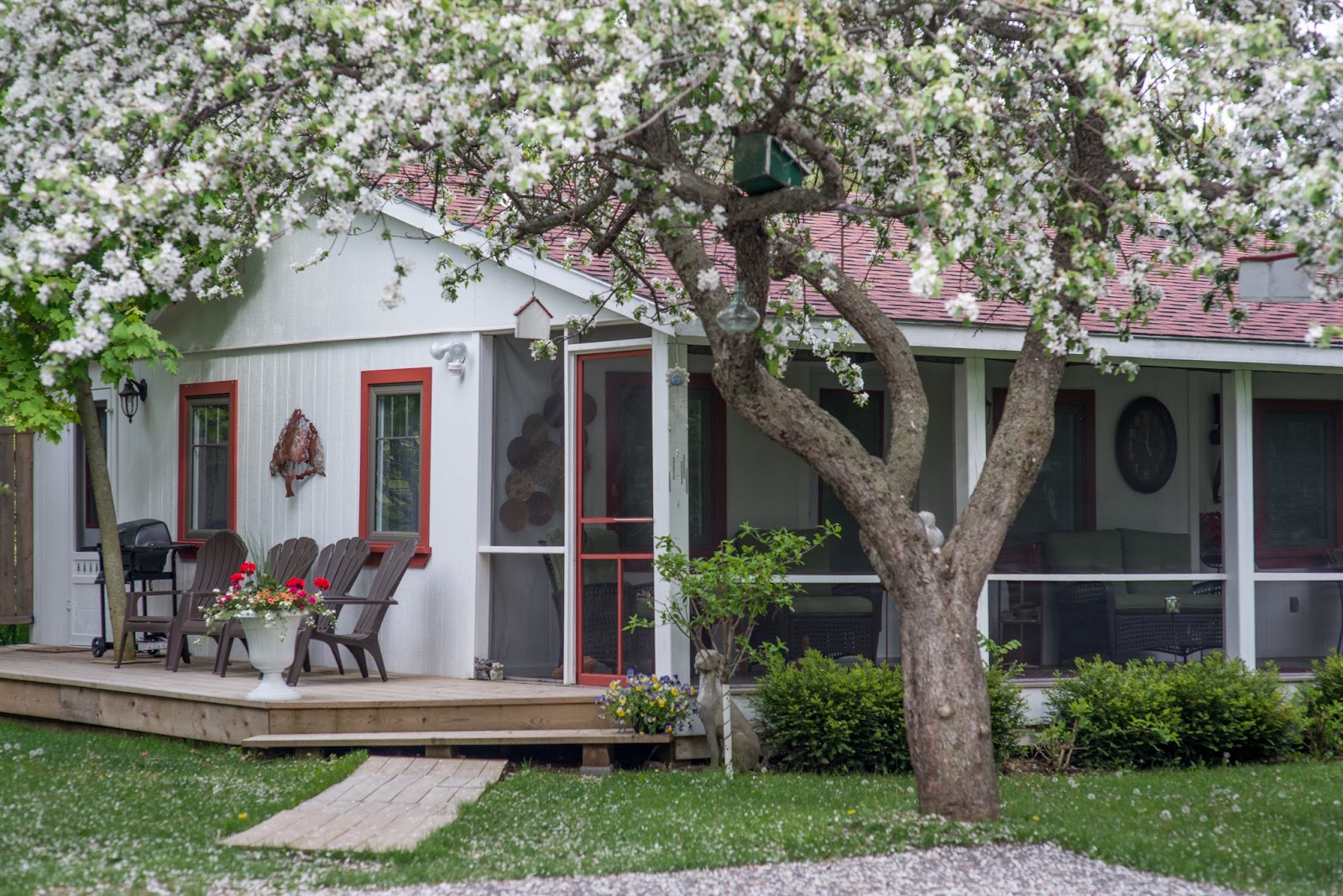 Apple Blossom Vacation Rentals Apple Blossom Cottage