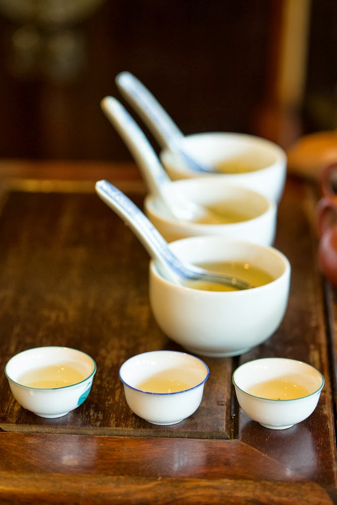 Floating Leaves Tea Water Temperature For Oolong