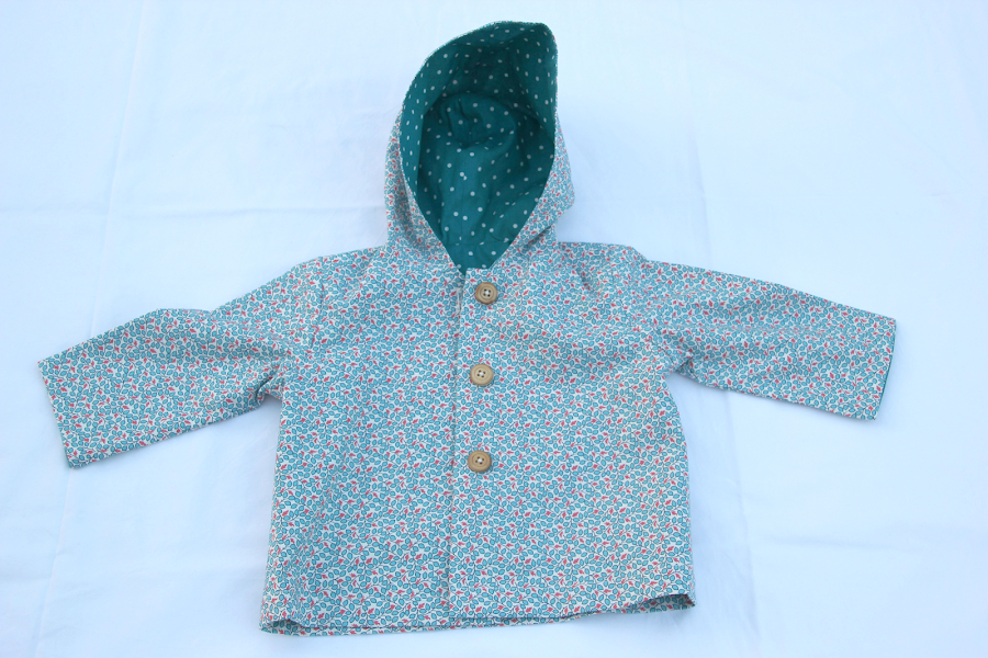 DIY Costura: Cómo hacer abrigo estampado para bebé (patrón gratis)