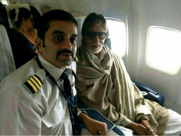 Amitabh Bachchan and Rekha board the same flight 