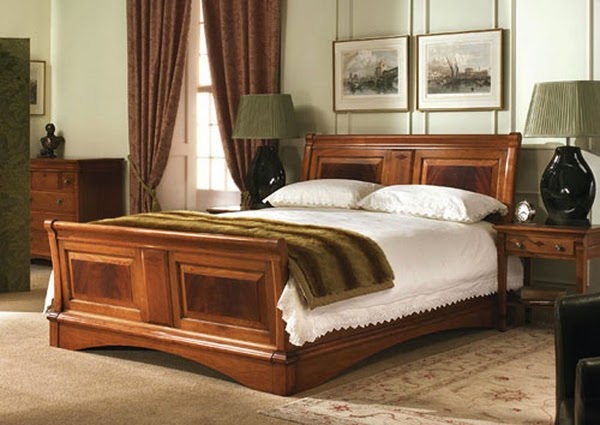 Bedrooms bed in solid wood