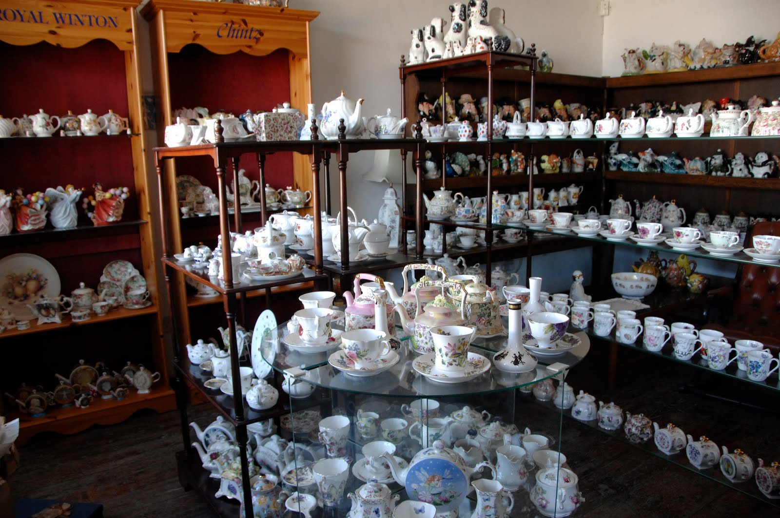 mikiy travel StokeonTrent ceramics Crown Dorset