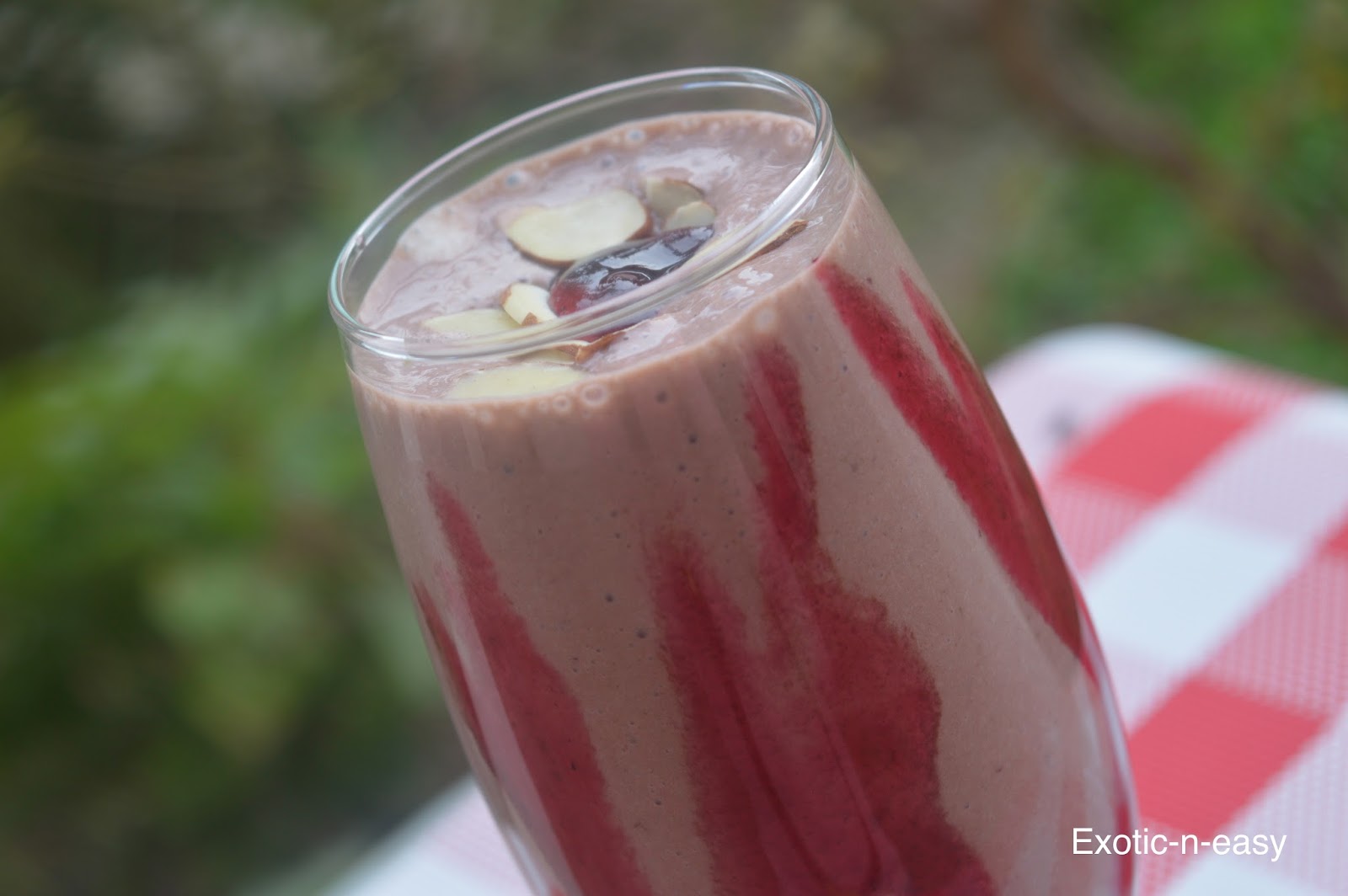exoticneasy cooking Fruit and Nut Smoothie