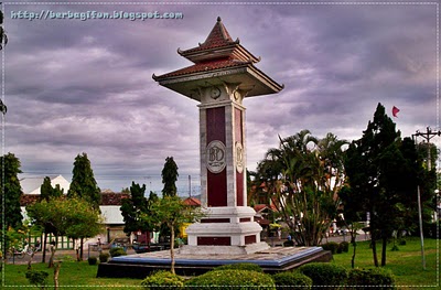 DEWI productions: MENGENAL TUGU DAN MONUMEN DI PURWOREJO