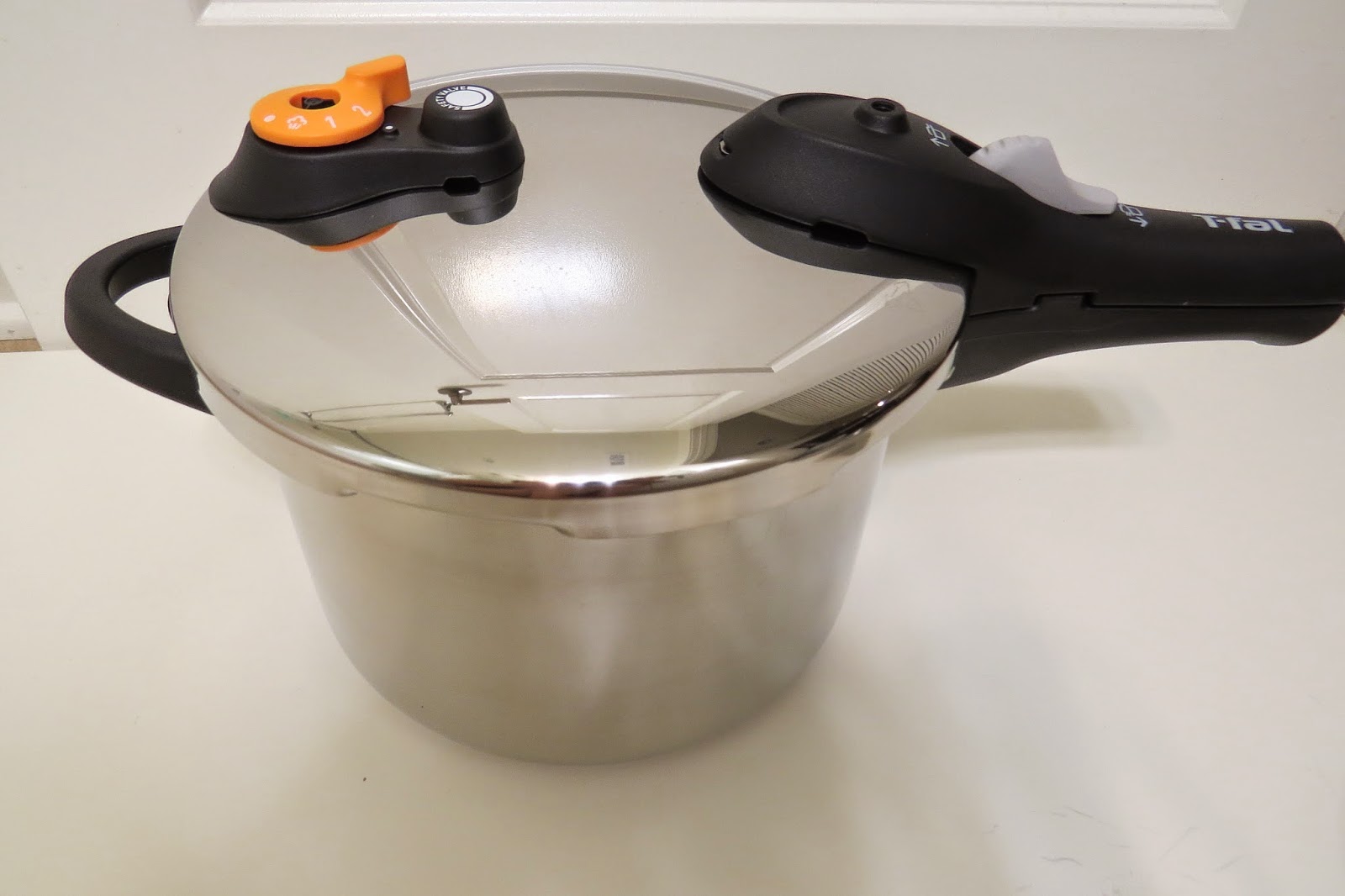 Amazon Haul Tfal Pressure Cooker 6.3Quart It has grown on me!