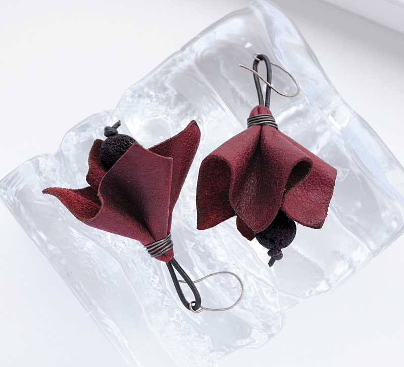 Silver and Felt by UVA - the creation: Leather flower bud earrings