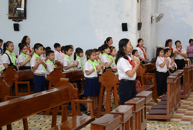 Tuy hoa khai giang giao lý