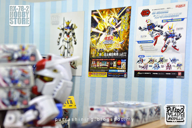 SD Gundam EX-Standard RX-78-2 custom "RX-78-2 Hobby Store" by Putra Shining