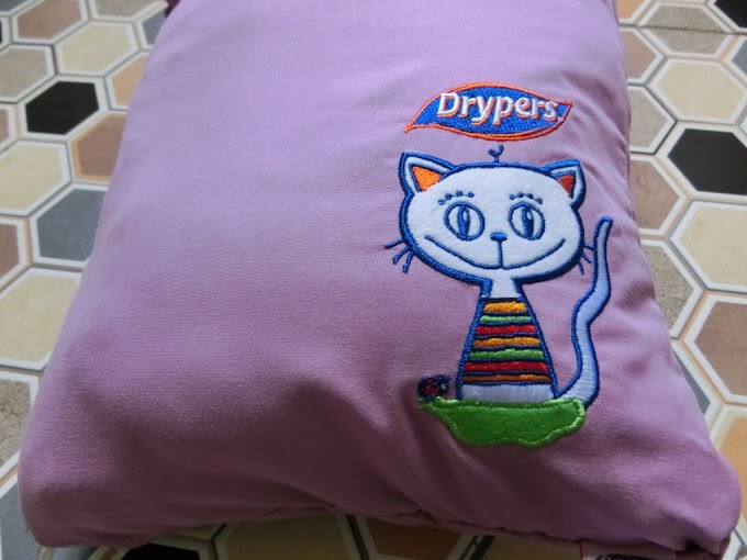 Redeem comforter cute di Drypers dot com