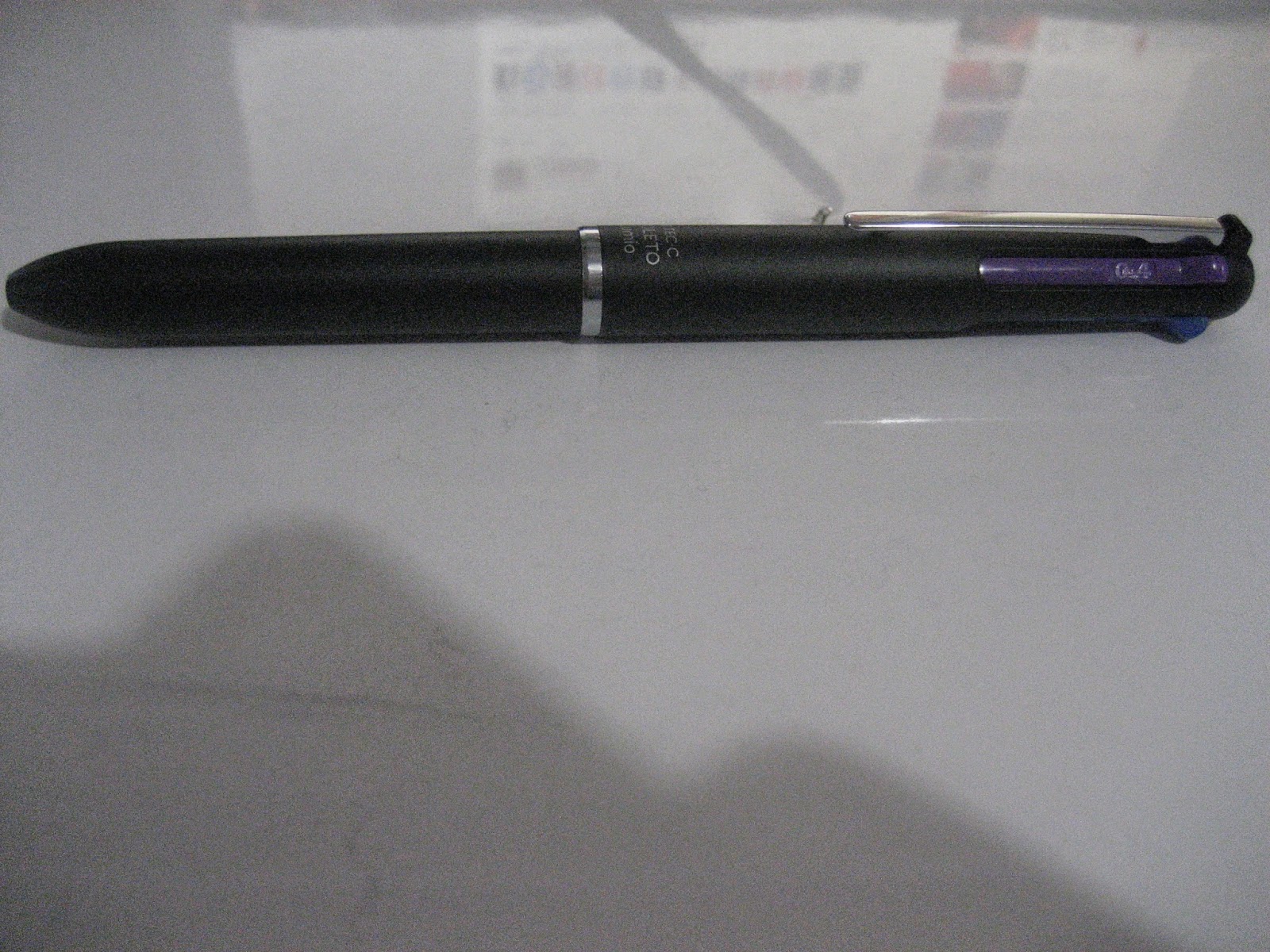 Arif Reviews Pens Pilot HiTecC Coleto Lumio 4 Color Gel Ink Multi