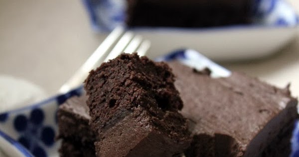 Kitchen Trial and Error: secret recipe club: chocolate snack cake