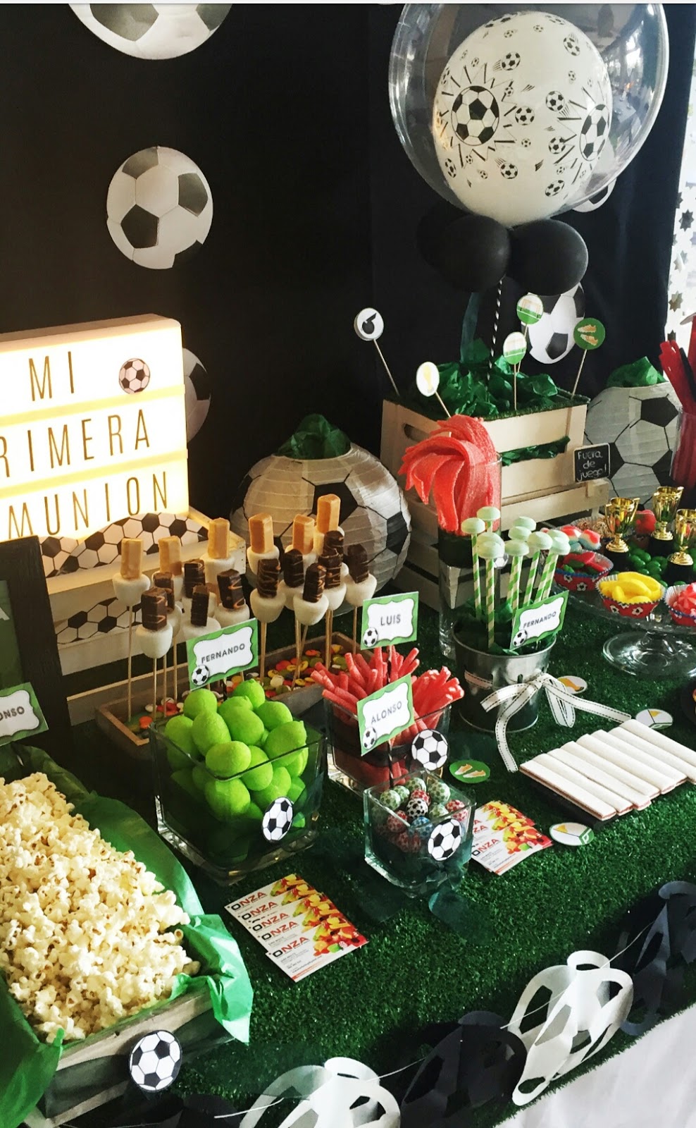 Candy futbolero Celebra con Chuches