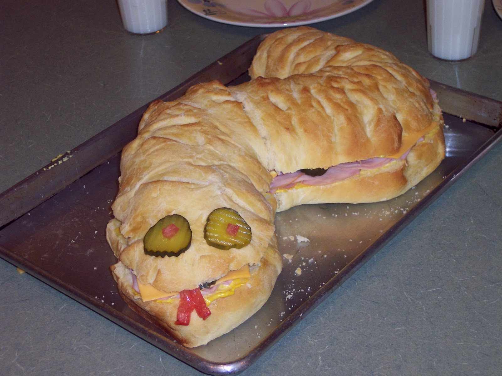 Alisa's Craft Corner Creative Kids' Food Snake Hoagie/ French Bread