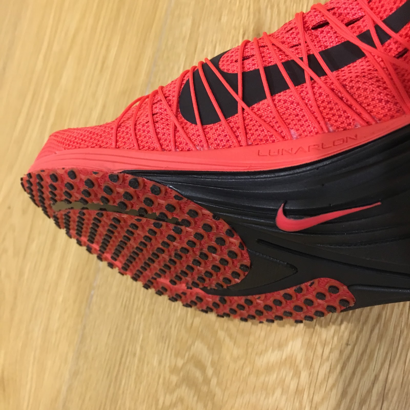 nike women's air max 90 white