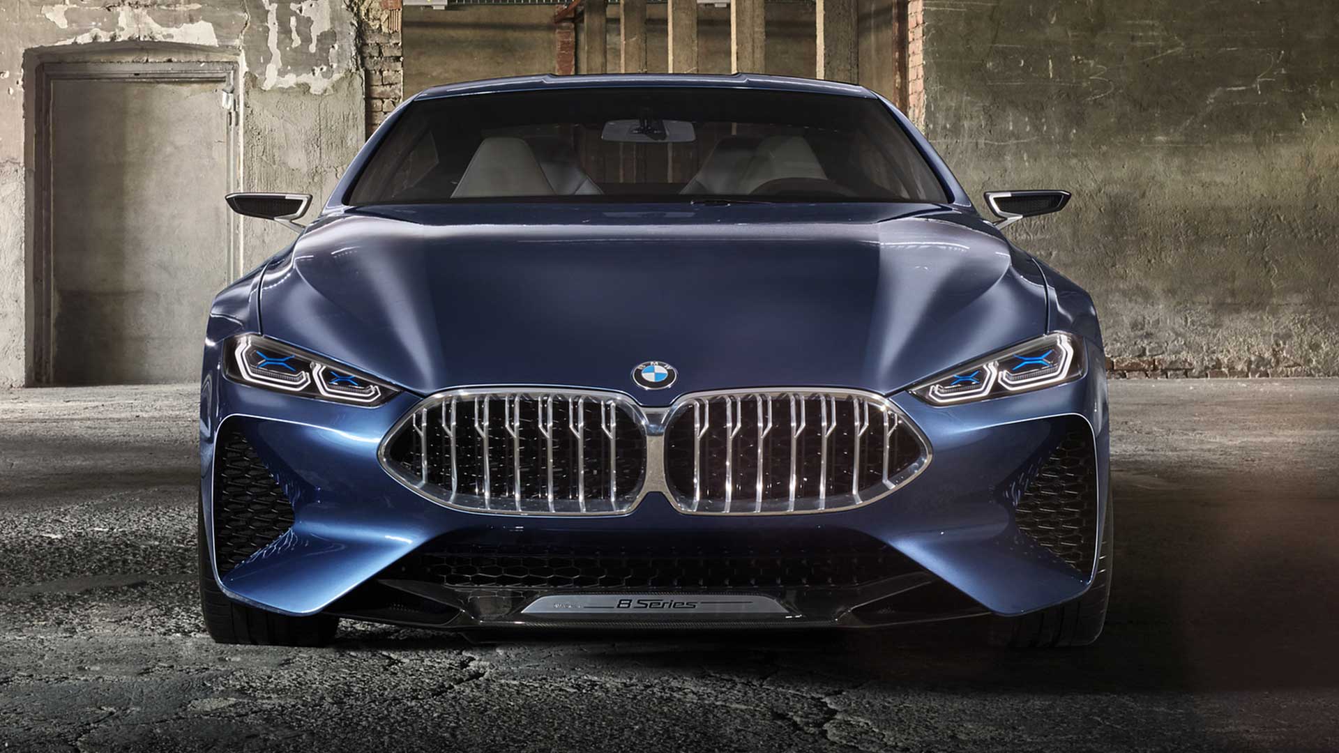 BMW 8 serisi 4