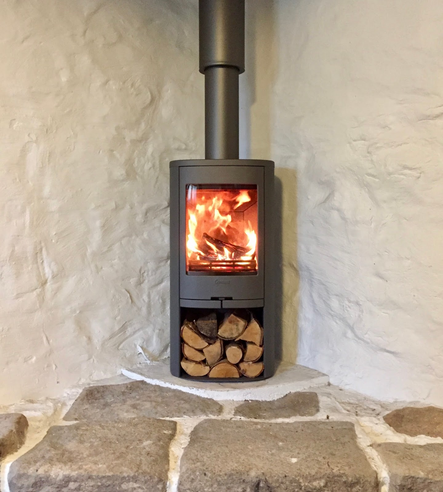 Richard Hirst. Bespoke Building & Maintenance Contura 810 freestanding