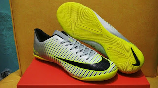 Sepatu Futsal Nike Mercurial Vapor XI Grey Sepatu Futsal Nike Mercurial Vapor XI Grey