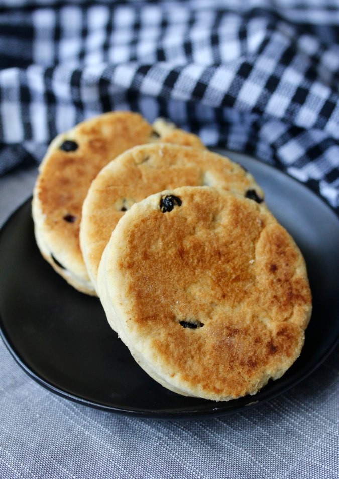 Singing Hinnies {Griddle Scones from Northern England} Karen's