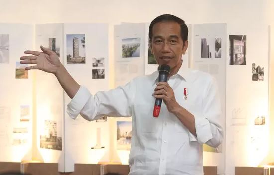 Jokowi Minta Bupati Permudah Investasi dan Tekan Inflasi