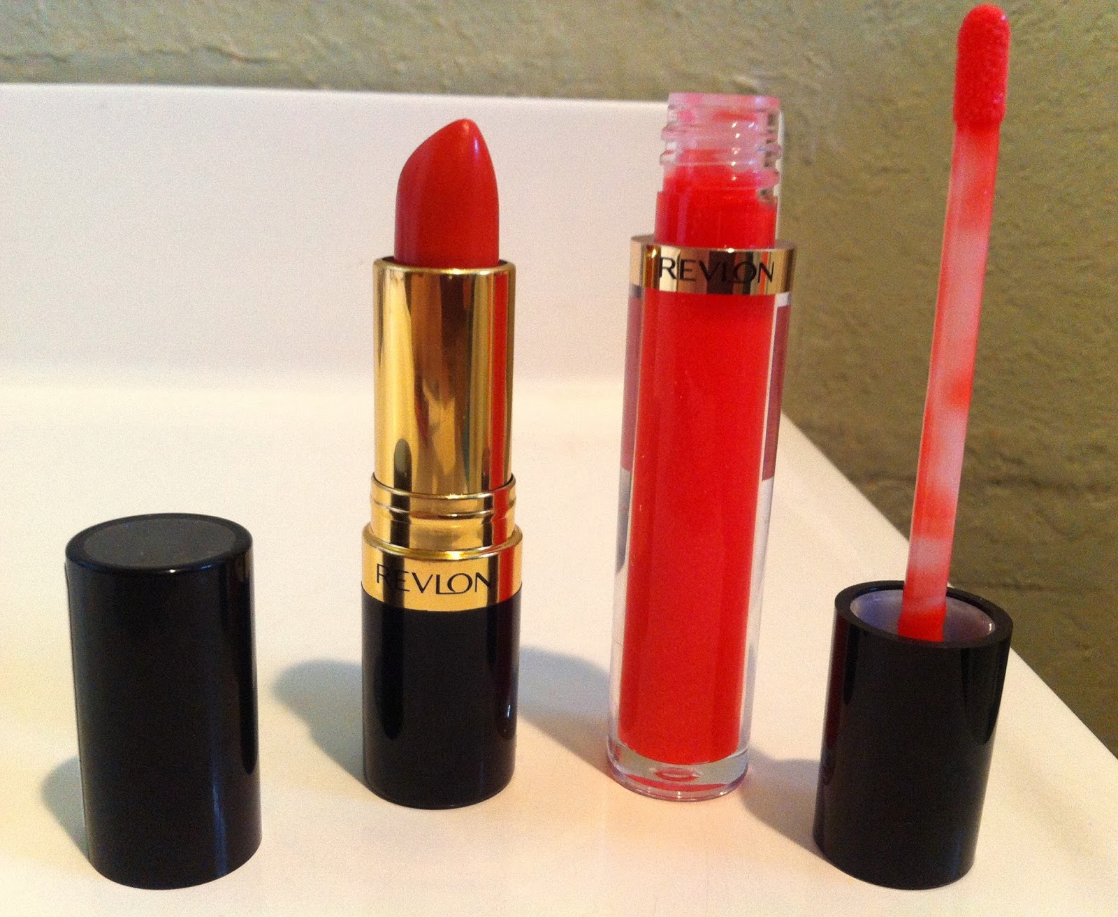 Elizabeth Vasquez Beauty, Fashion & Life Revlon Coral Lipstick/Lip