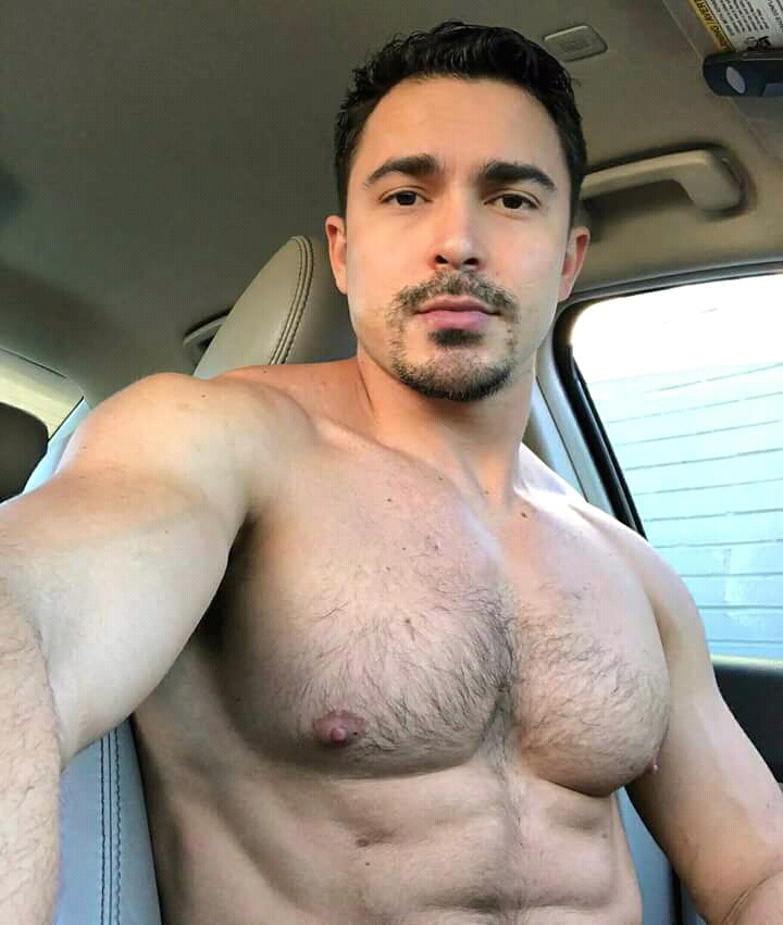 nude muscle man and car and drive and repair bc body building and fitness big archive muscle man fitness gay
