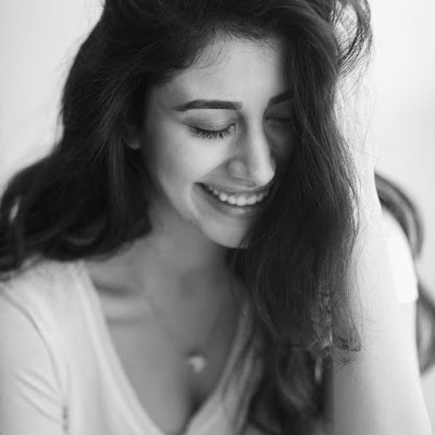 Loveratri Movie Actress, Loveratri Movie Actress Warina Hussain Images & Pictures, Warina Hussain actress latest photo and pictures