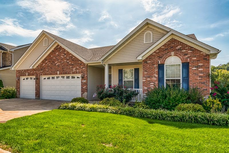 Special Atrium Ranch Lake Views Fenton