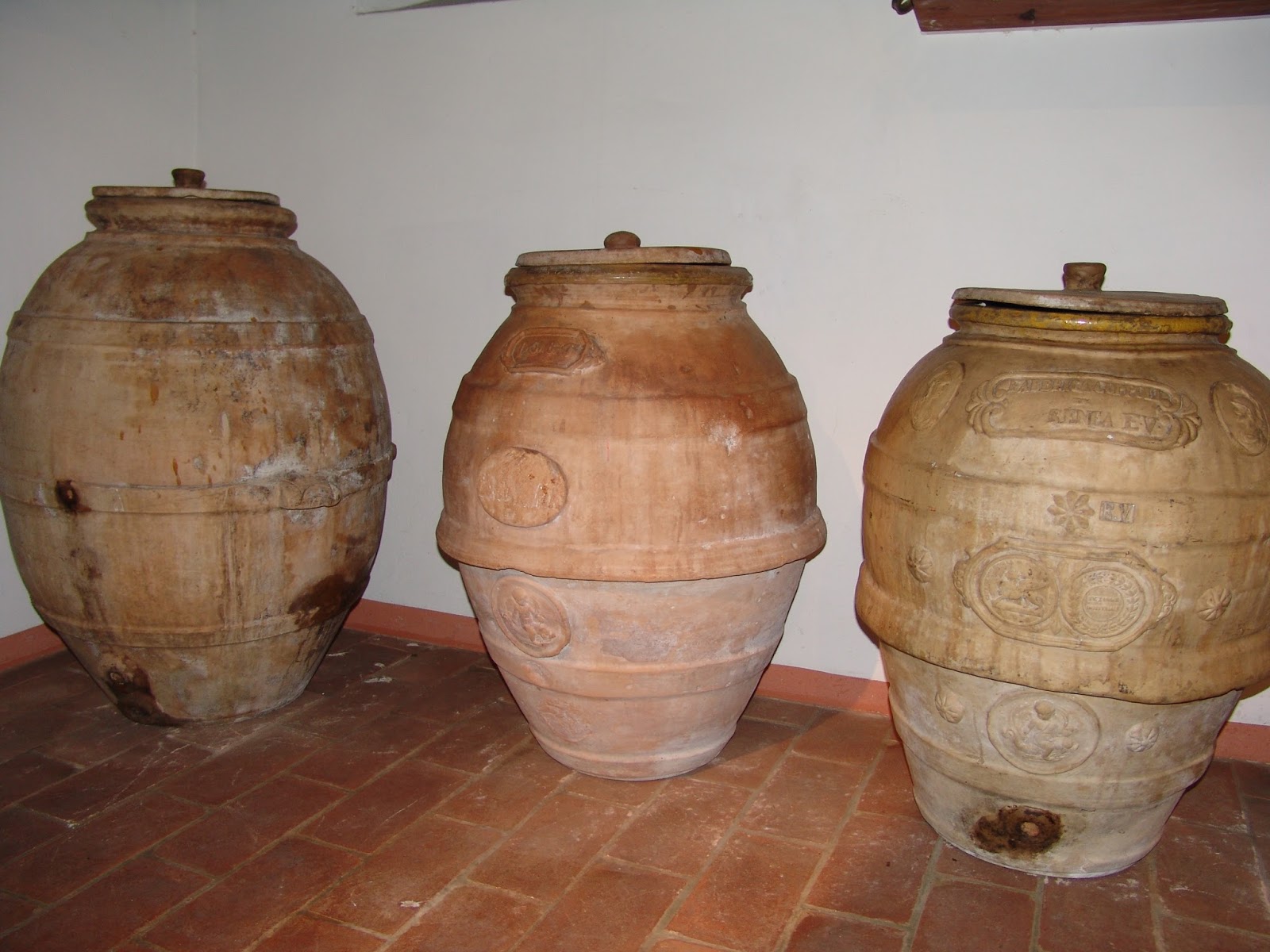 Goods from Mediterranean Basin Olive oil containers Olive oil
